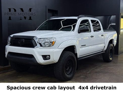 Used 2015 Toyota Tacoma 4x4 Double Cab w/ SR5 Package image 1