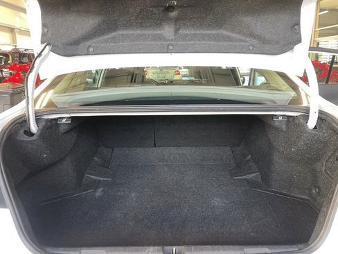 Used 2022 Subaru Legacy Limited image 23