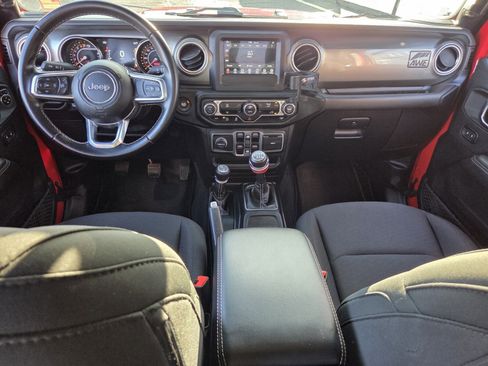 Used 2020 Jeep Gladiator Overland image 12