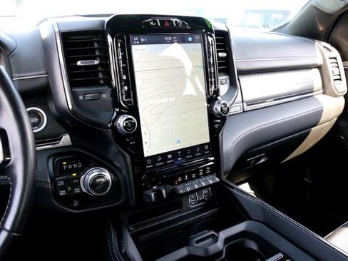 Used 2022 RAM 1500 Limited AWD/4WD image 17