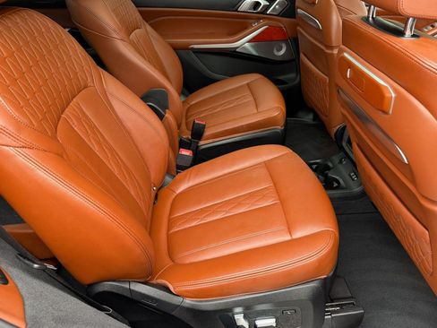 Used 2024 BMW ALPINA XB7 AWD/4WD image 29