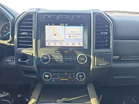 Used 2019 Ford Expedition XLT w/ Equipment Group 202A RWD image 20