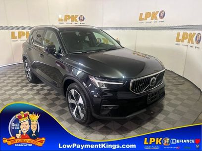 Used 2025 Volvo XC40 B5 Plus