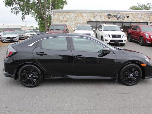 Used 2018 Honda Civic EX image 8