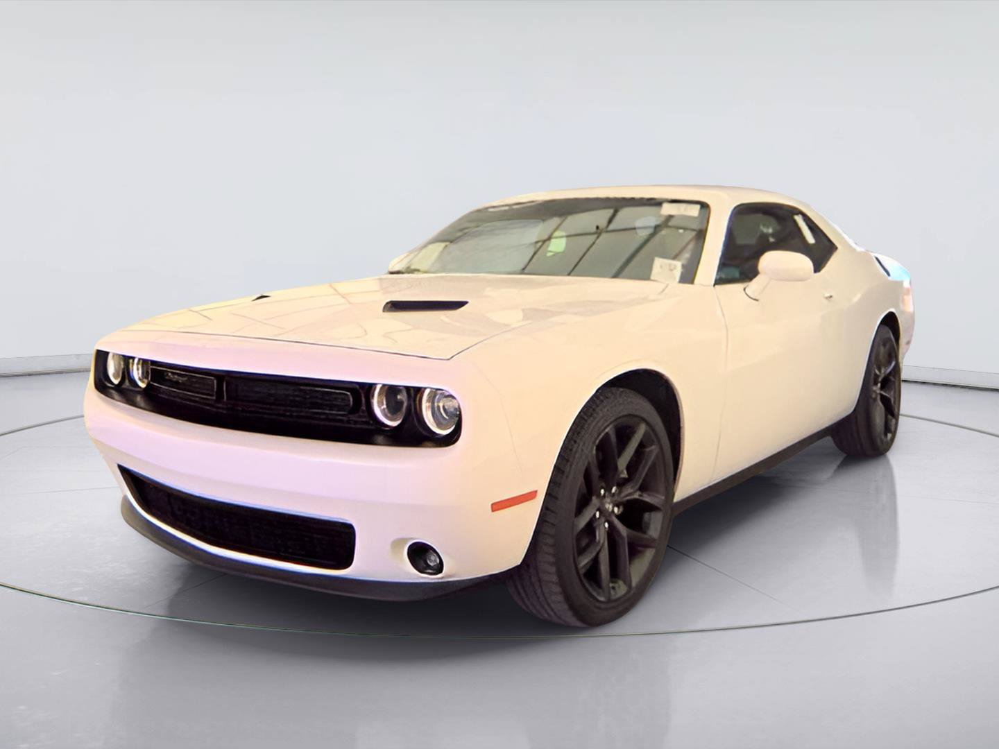 Used 2022 Dodge Challenger SXT w/ Blacktop Package RWD image 1