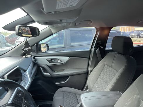 Certified 2019 Chevrolet Blazer LT FWD image 9