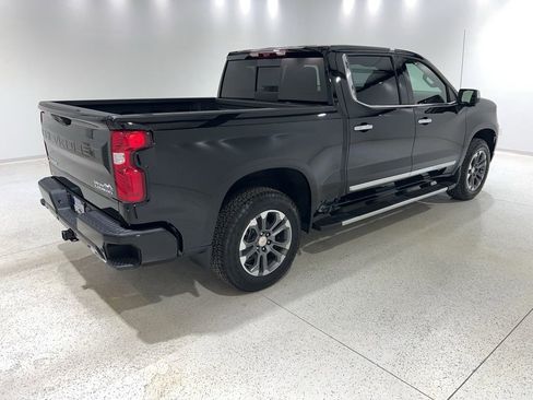 New 2026 Chevrolet Silverado 1500 High Country w/ Technology Package AWD/4WD image 5