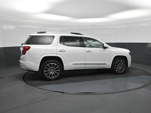 Used 2023 GMC Acadia Denali AWD/4WD image 9