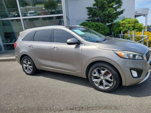 Used 2018 Kia Sorento SX AWD/4WD image 3