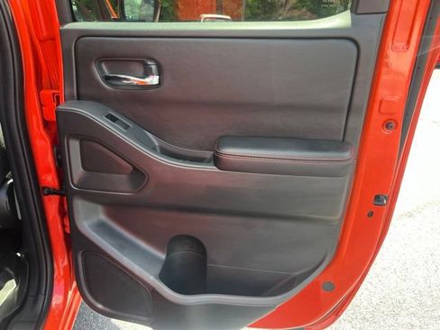 Used 2025 Nissan Frontier PRO-4X w/ Interior Protection Package AWD/4WD image 19