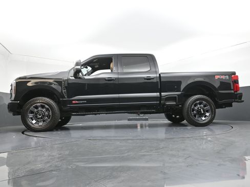 Used 2024 Ford F250 Lariat w/ Lariat Ultimate Package image 25