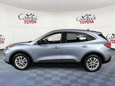 Used 2022 Ford Escape SE image 5