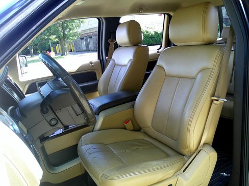 Used 2013 Ford F150 Lariat w/ Lariat Chrome Pkg image 28