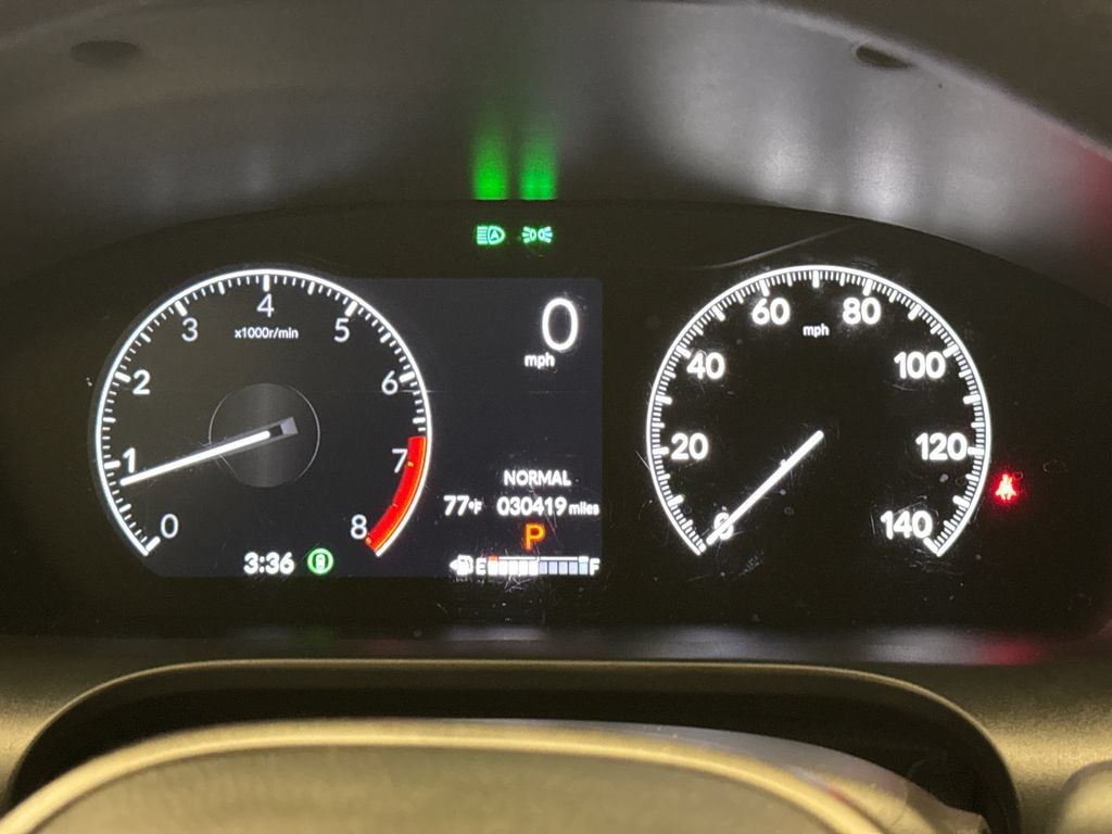 Certified 2025 Honda HR-V LX image 30