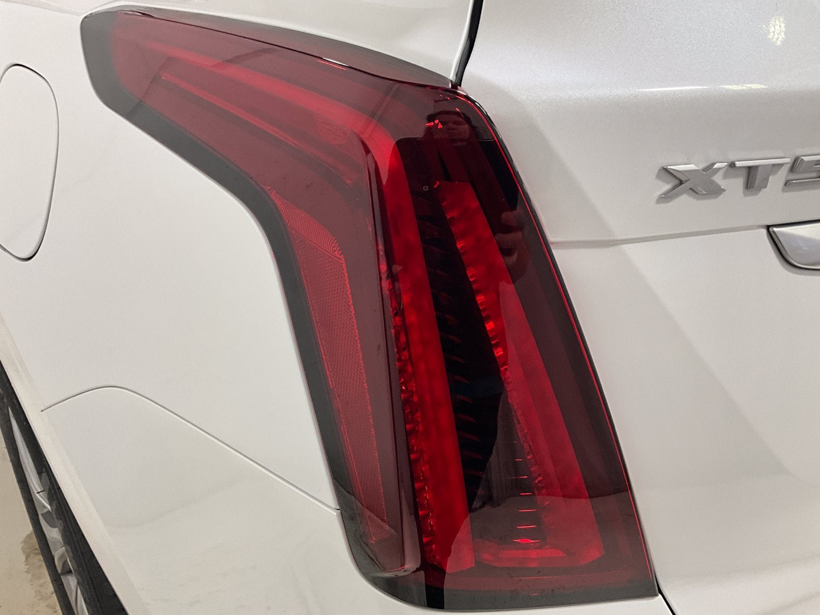 Used 2023 Cadillac XT5 Premium Luxury w/ Technology Package AWD/4WD image 28