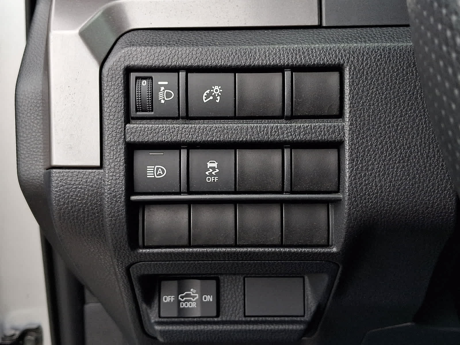 Used 2024 Toyota Tacoma TRD Off-Road AWD/4WD image 28