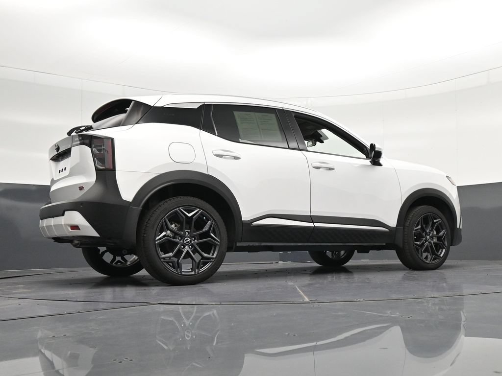 Used 2025 Nissan Kicks SR FWD image 31