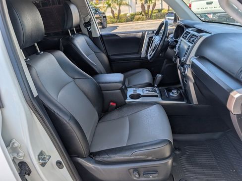 Used 2023 Toyota 4Runner SR5 Premium image 9