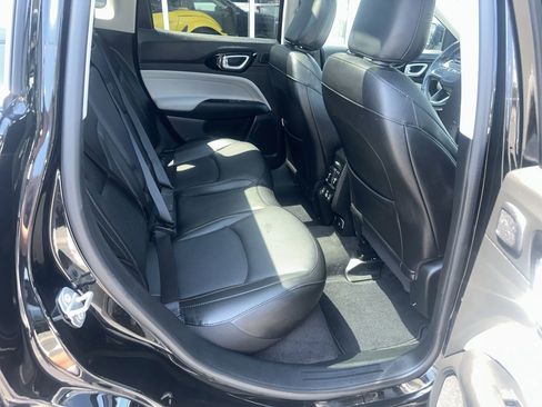 Used 2022 Jeep Compass Limited w/ Elite Group AWD/4WD image 15