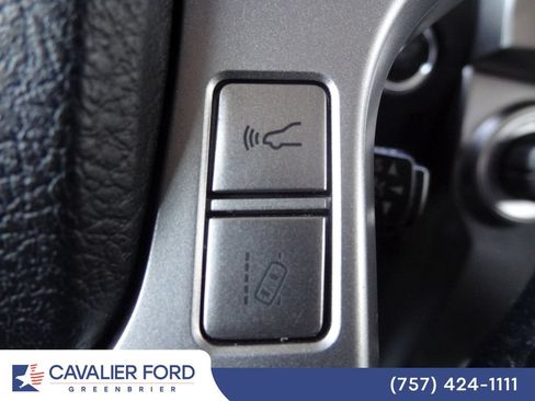 Used 2023 Toyota 4Runner Limited AWD/4WD image 22