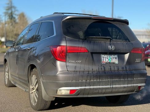 Used 2016 Honda Pilot Touring image 3