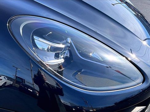 Used 2021 Porsche Macan image 29