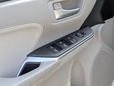 Used 2015 Toyota Camry XLE FWD image 15