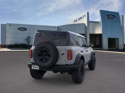 New 2026 Ford Bronco Badlands image 8