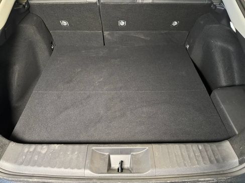 Used 2024 Toyota Prius XLE FWD image 22