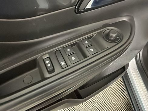 Used 2019 Buick Encore Preferred AWD/4WD image 13