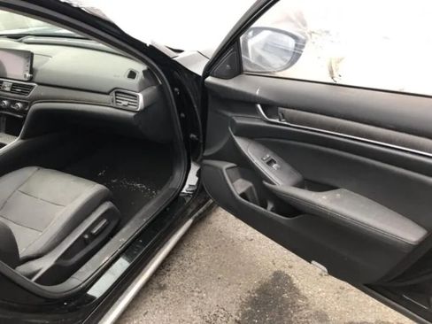 Used 2020 Honda Accord Touring image 37