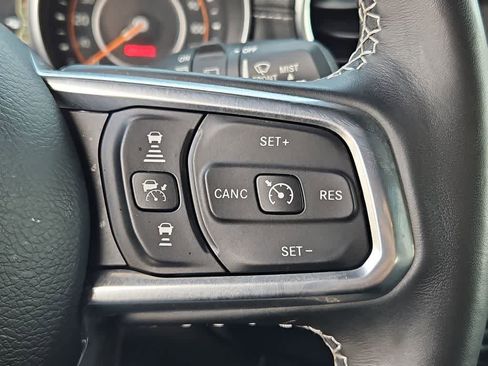 Used 2021 Jeep Wrangler Unlimited Sahara image 25
