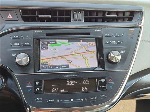 Used 2016 Toyota Avalon XLE Premium FWD image 13