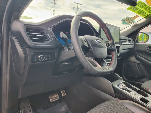 Used 2023 Ford Escape ST-Line Select w/ Tech Pack #2 AWD/4WD image 10