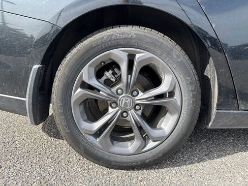 Used 2023 Honda Accord EX image 3