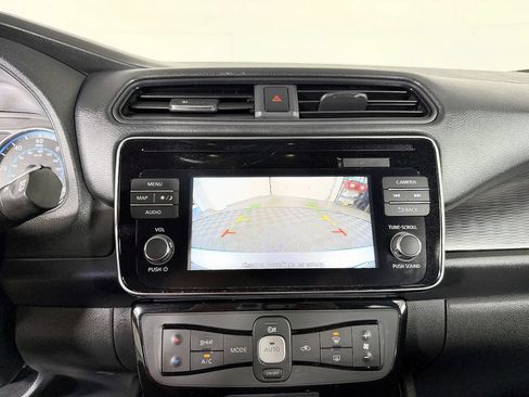 Used 2019 Nissan Leaf SV w/ SV Technology Package FWD image 59