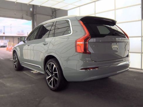 Used 2025 Volvo XC90 B6 Plus w/ Protection Package Premier AWD/4WD image 4