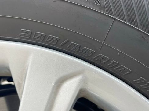 Used 2025 Toyota Grand Highlander FWD image 8