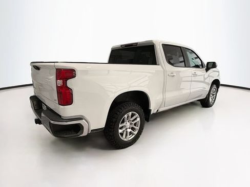Used 2023 Chevrolet Silverado 1500 LT w/ Z71 Off-Road Package AWD/4WD image 7
