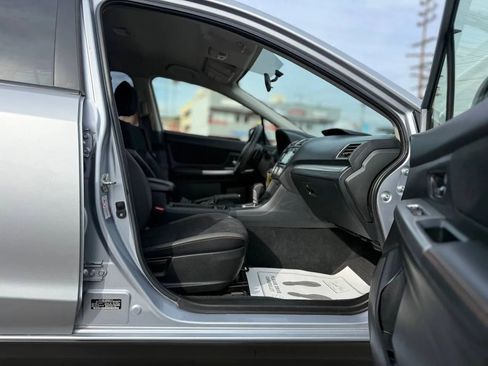 Used 2017 Subaru Crosstrek 2.0i Premium image 33