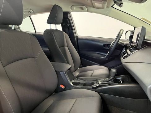 Used 2024 Toyota Corolla LE FWD image 10