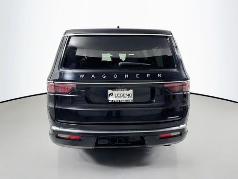 Used 2024 Jeep Wagoneer L Series II RWD image 6