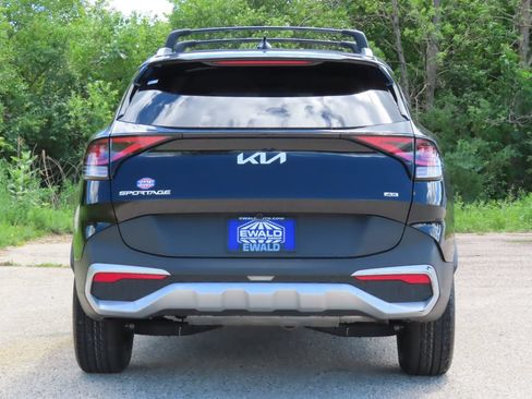 Certified 2024 Kia Sportage EX AWD/4WD image 19