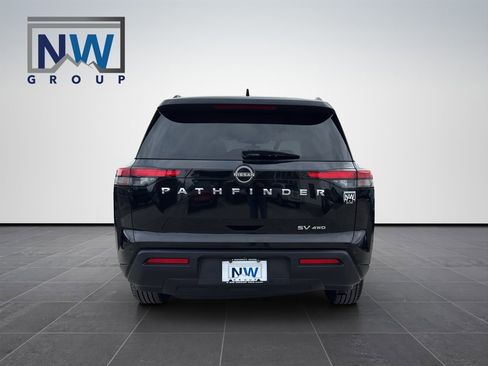 Used 2022 Nissan Pathfinder SV image 15