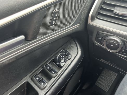 Used 2023 Ford Edge SEL image 26