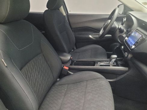 Used 2021 Nissan Kicks SV image 21