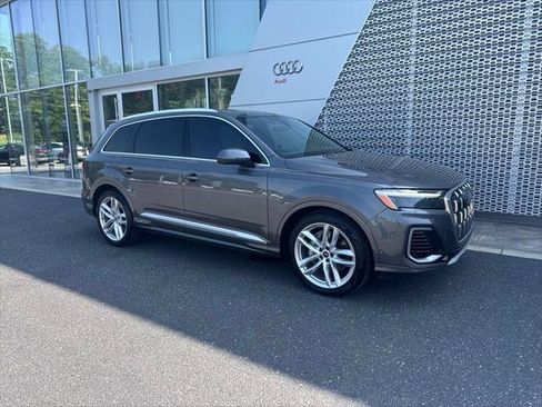 Certified 2025 Audi Q7 3.0T Premium Plus w/ Premium Plus Package AWD/4WD image 2