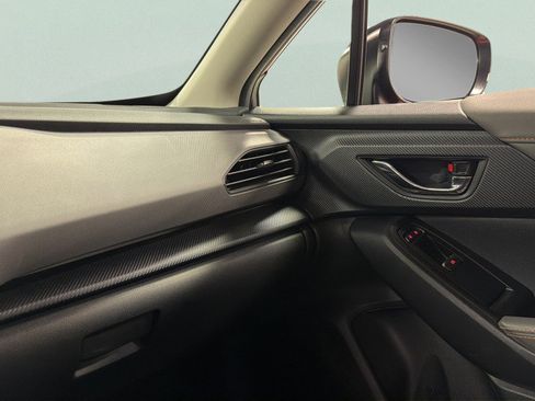 Certified 2024 Subaru Crosstrek 2.5i Limited w/ Crosstrek Mirror Package AWD/4WD image 28