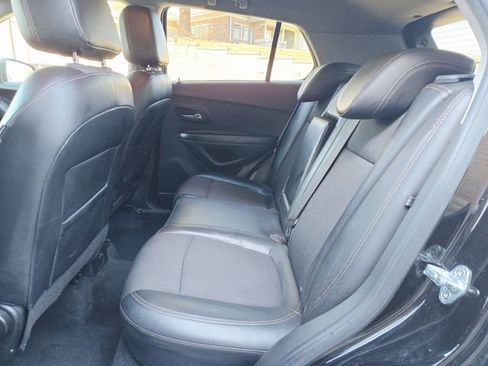 Used 2021 Chevrolet Trax LT image 16