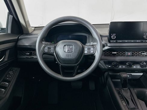 Used 2025 Honda Accord SE image 18